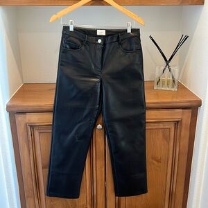 Aritzia Melina Crop